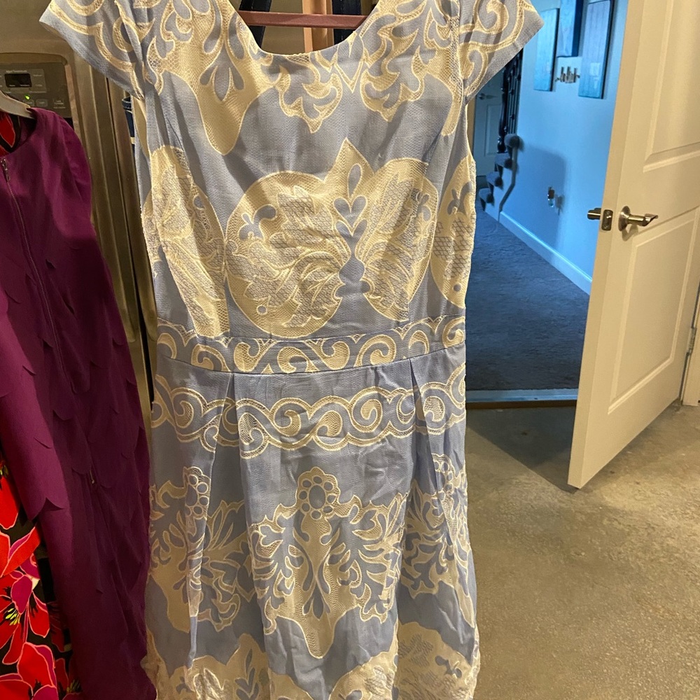 EUC Cremieux fit and flare lace dress